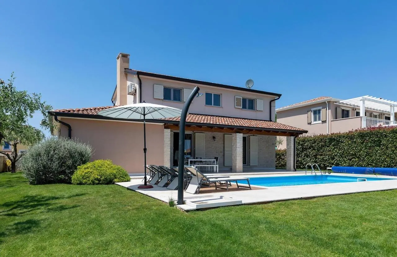 Villa Vor Ort Vizinada