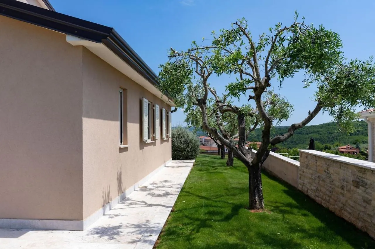 Villa Vor Ort Vizinada