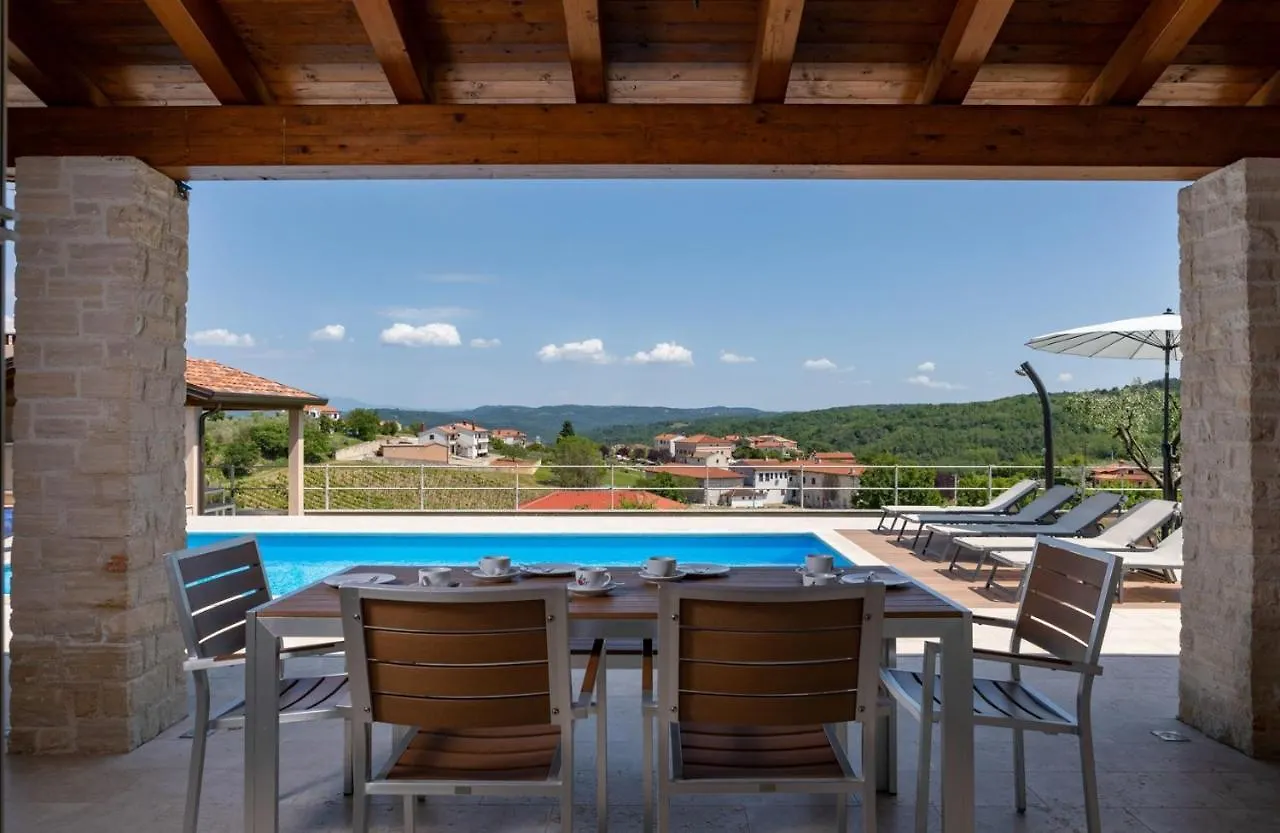 Villa Vor Ort Vizinada 0*,