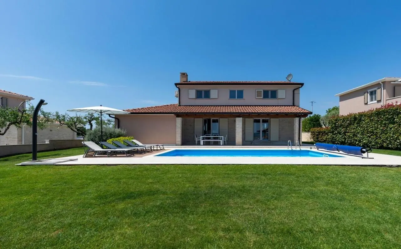 Villa Vor Ort Vizinada